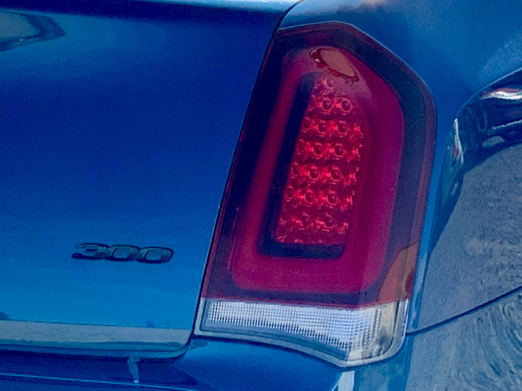 Thumbnail: 2021 Chrysler 300 - 25