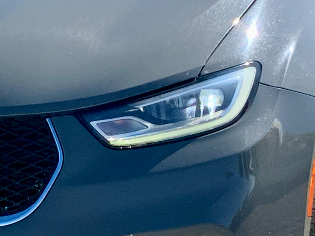 Thumbnail: 2023 Chrysler Pacifica - 24
