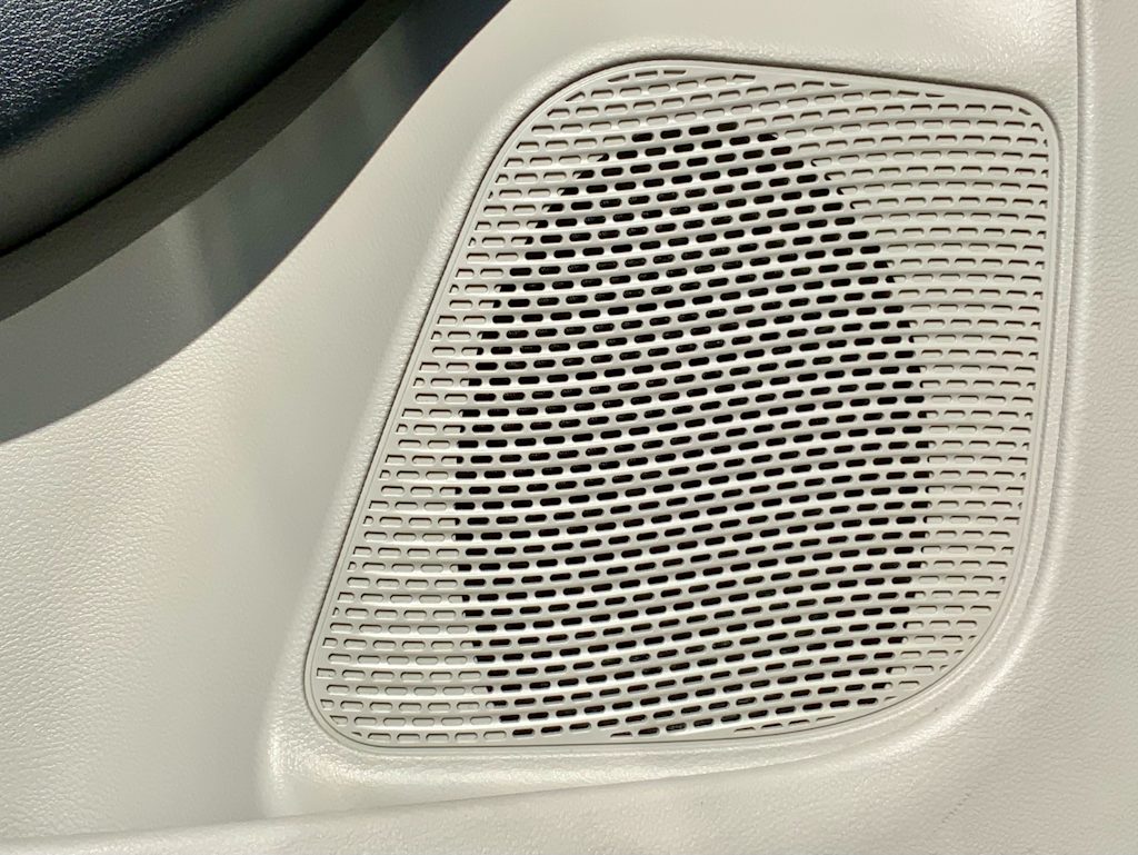 Thumbnail: 2023 Chrysler Pacifica - 38