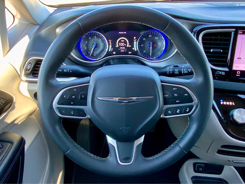 Thumbnail: 2023 Chrysler Pacifica - 14