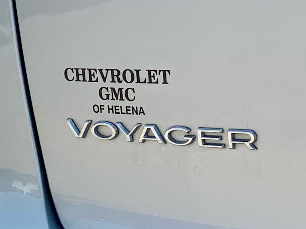 Thumbnail: 2023 Chrysler Voyager - 30