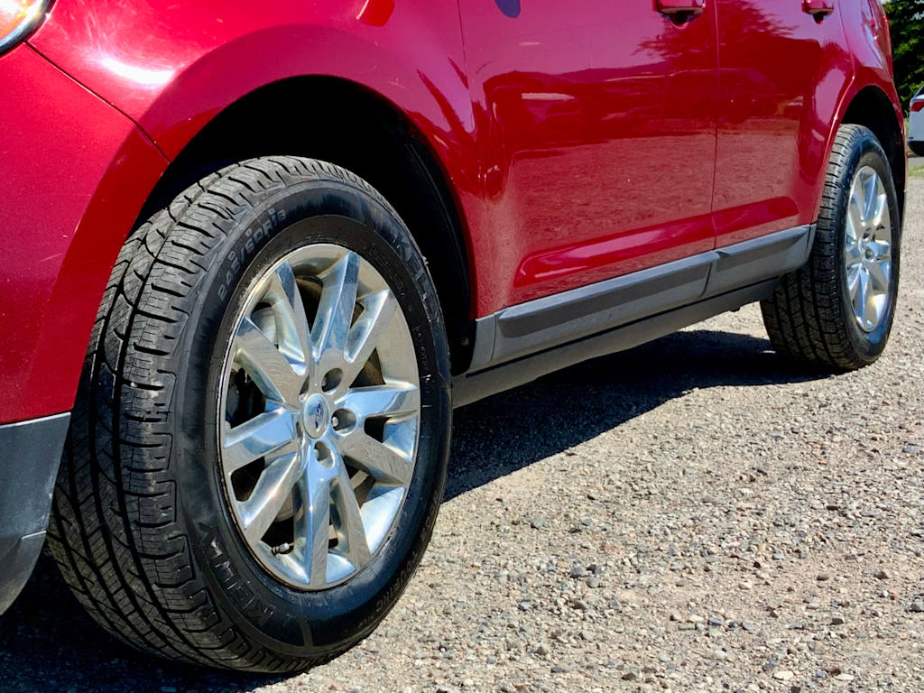 Thumbnail: 2013 Ford Edge - 26