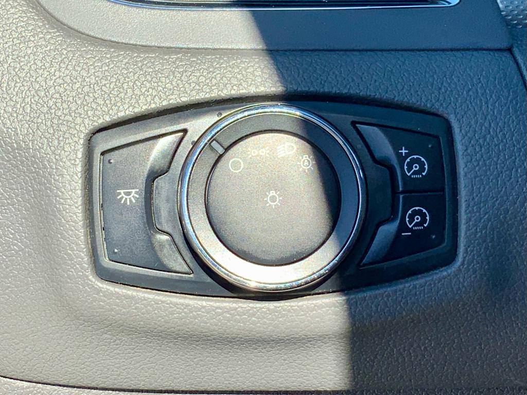 Thumbnail: 2013 Ford Edge - 39