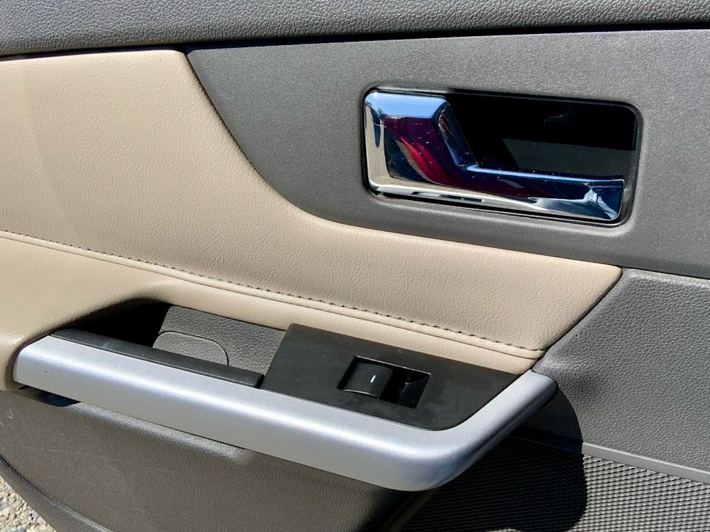 Thumbnail: 2013 Ford Edge - 43