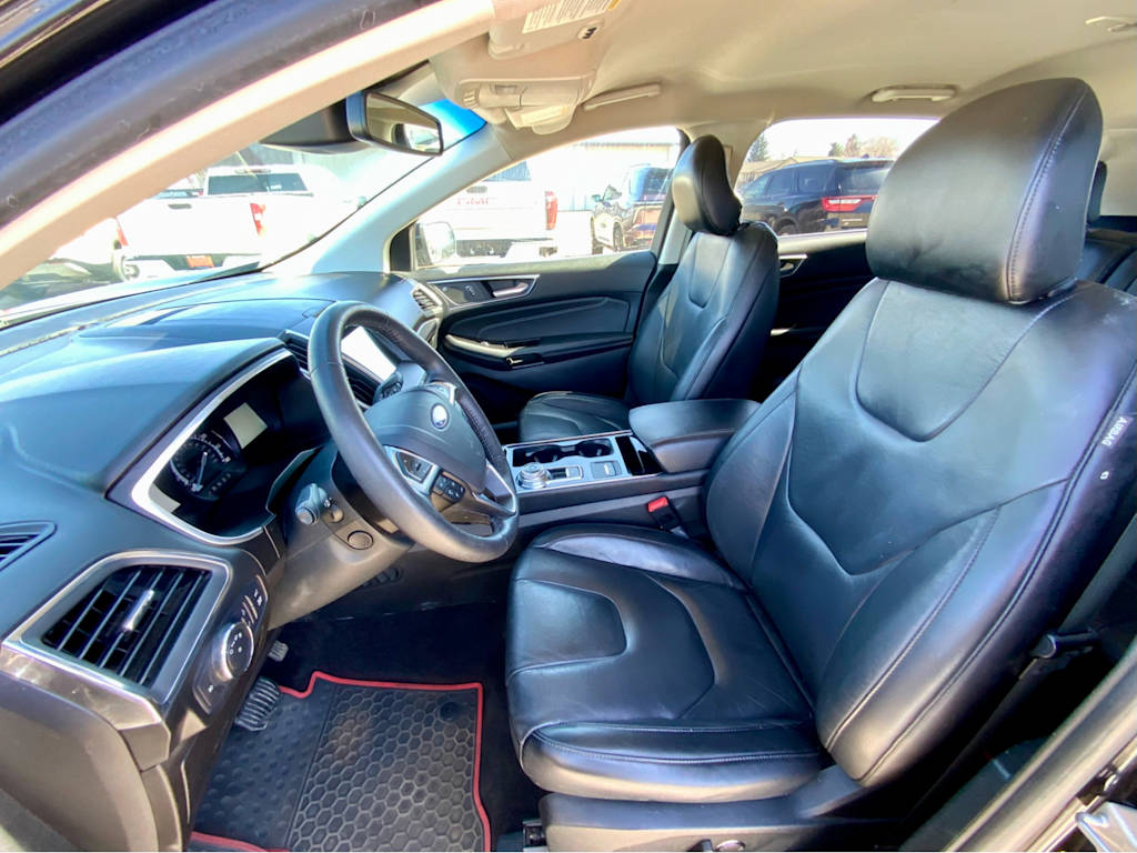 Thumbnail: 2019 Ford Edge - 9