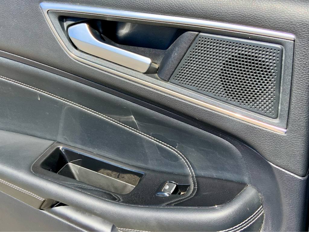 Thumbnail: 2019 Ford Edge - 48