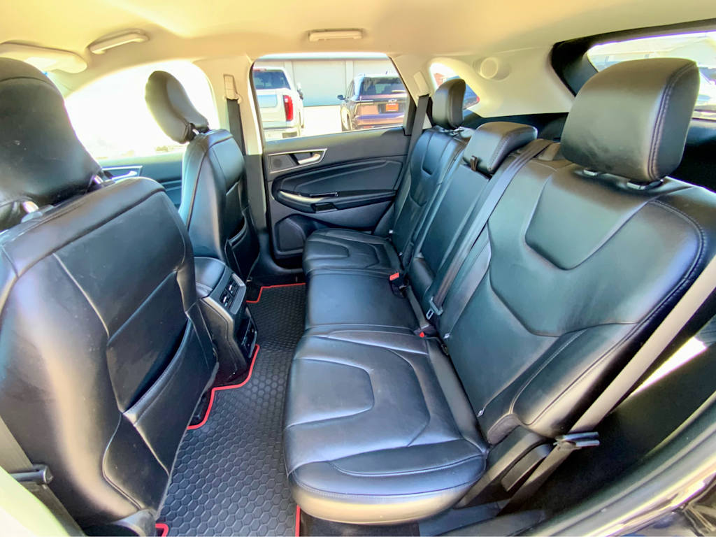 Thumbnail: 2019 Ford Edge - 11