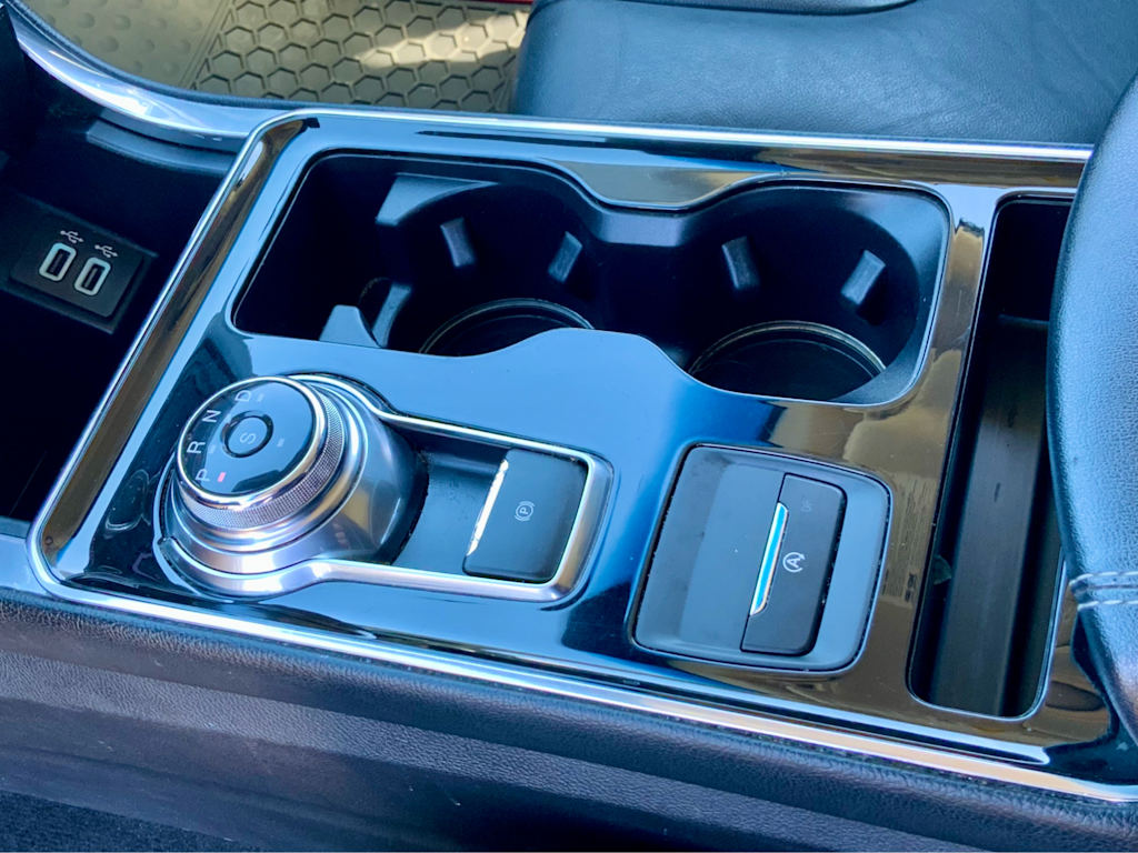 Thumbnail: 2019 Ford Edge - 41