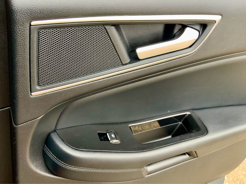 Thumbnail: 2017 Ford Edge - 52