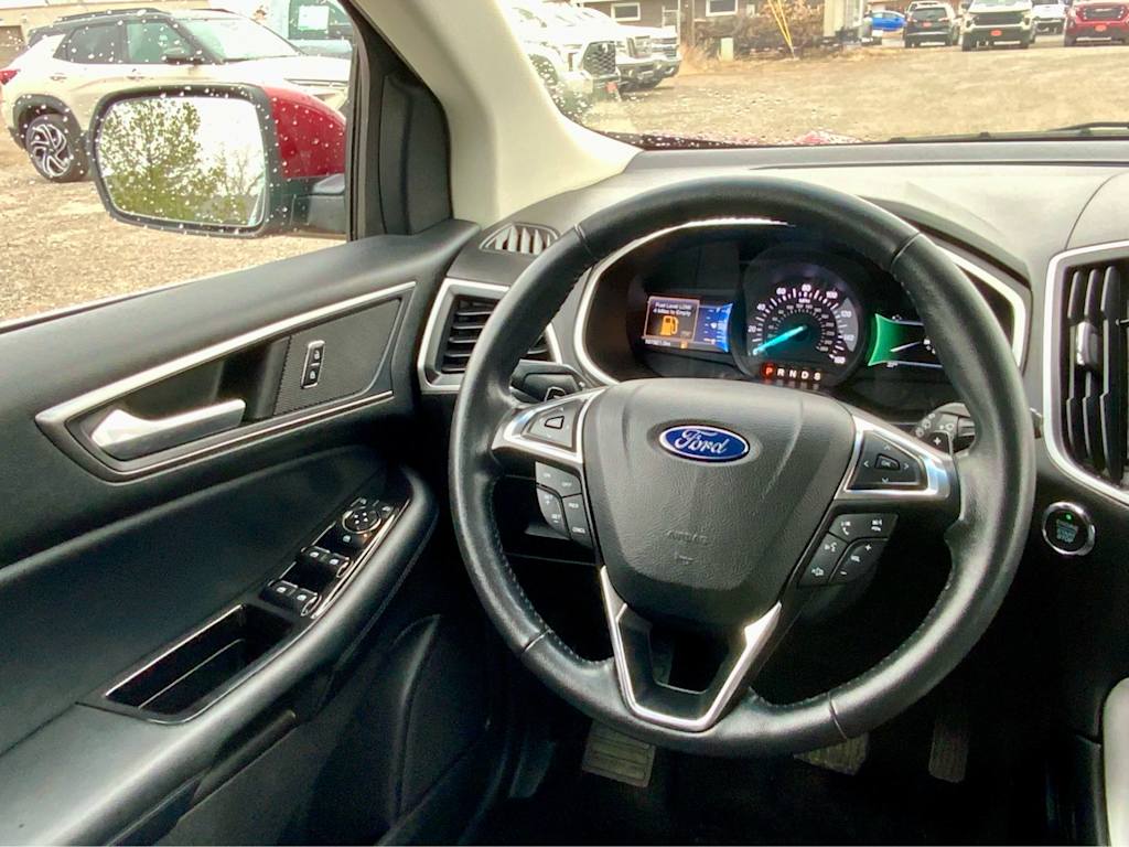 Thumbnail: 2017 Ford Edge - 39