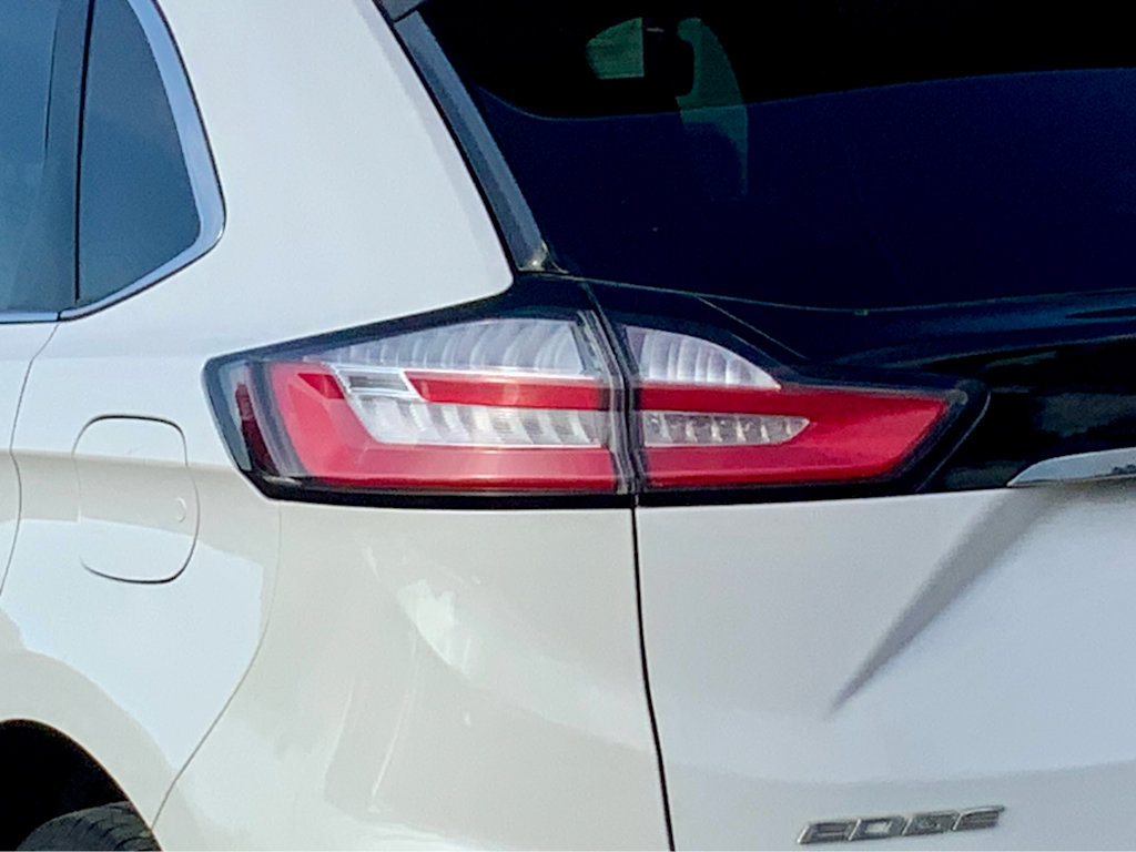 Thumbnail: 2020 Ford Edge - 21