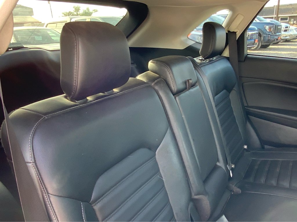 Thumbnail: 2020 Ford Edge - 24