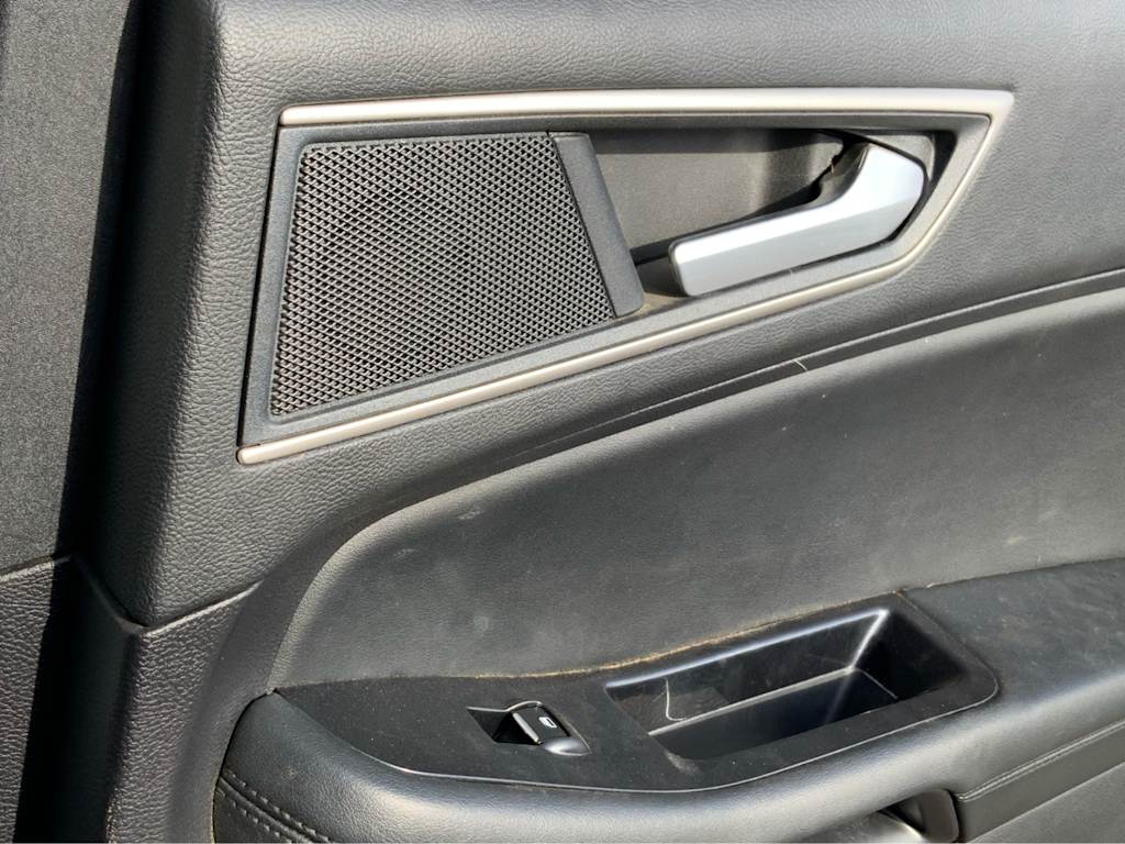 Thumbnail: 2020 Ford Edge - 28