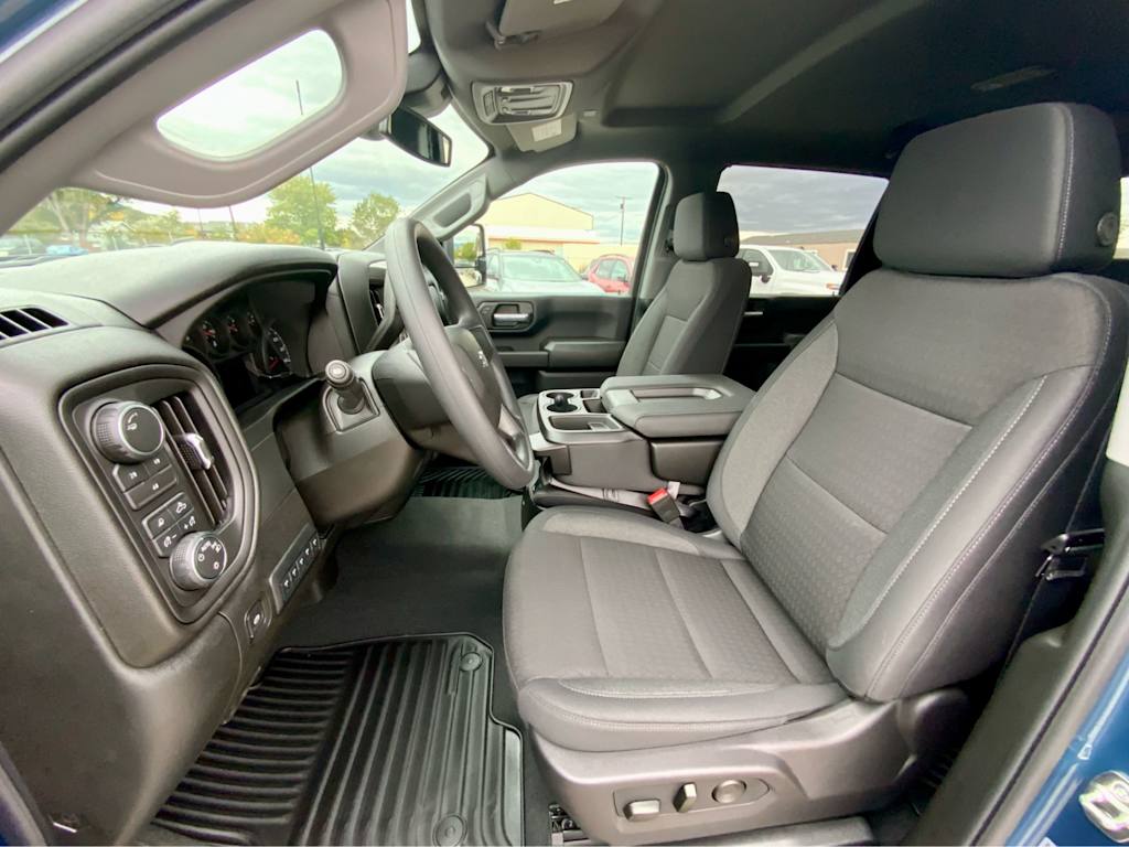 Thumbnail: 2026 Chevrolet Silverado 2500 - 11