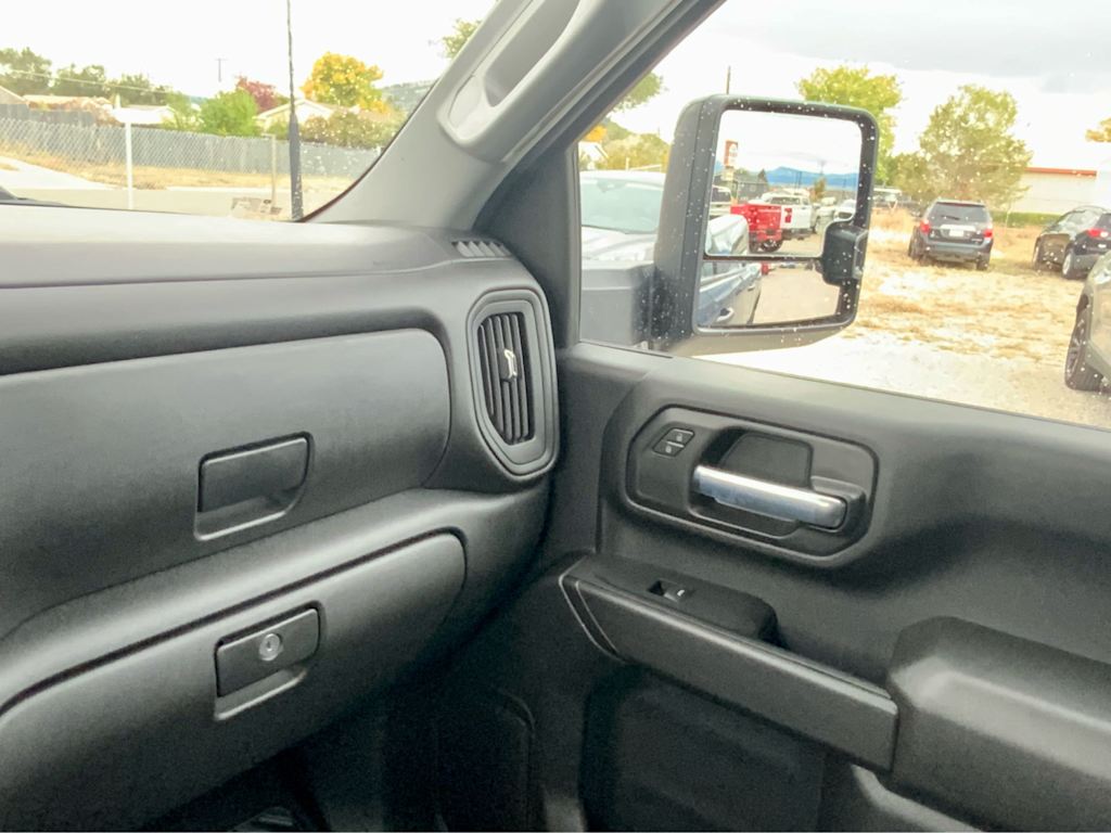 Thumbnail: 2026 Chevrolet Silverado 2500 - 46