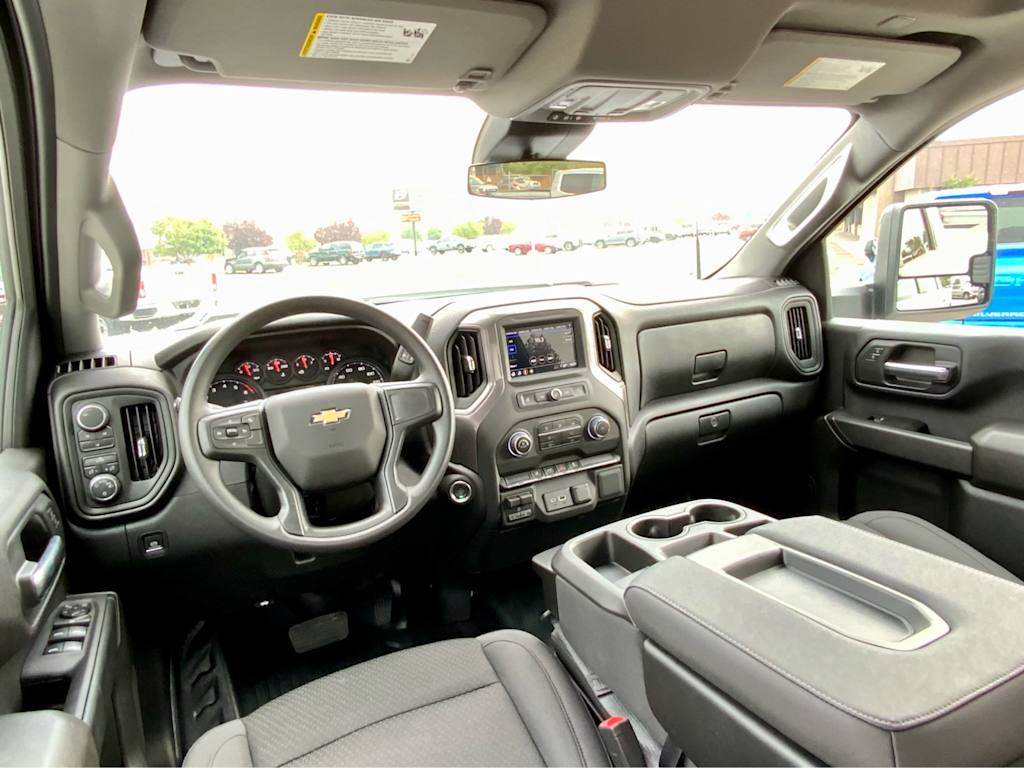 Thumbnail: 2025 Chevrolet Silverado 3500 - 9