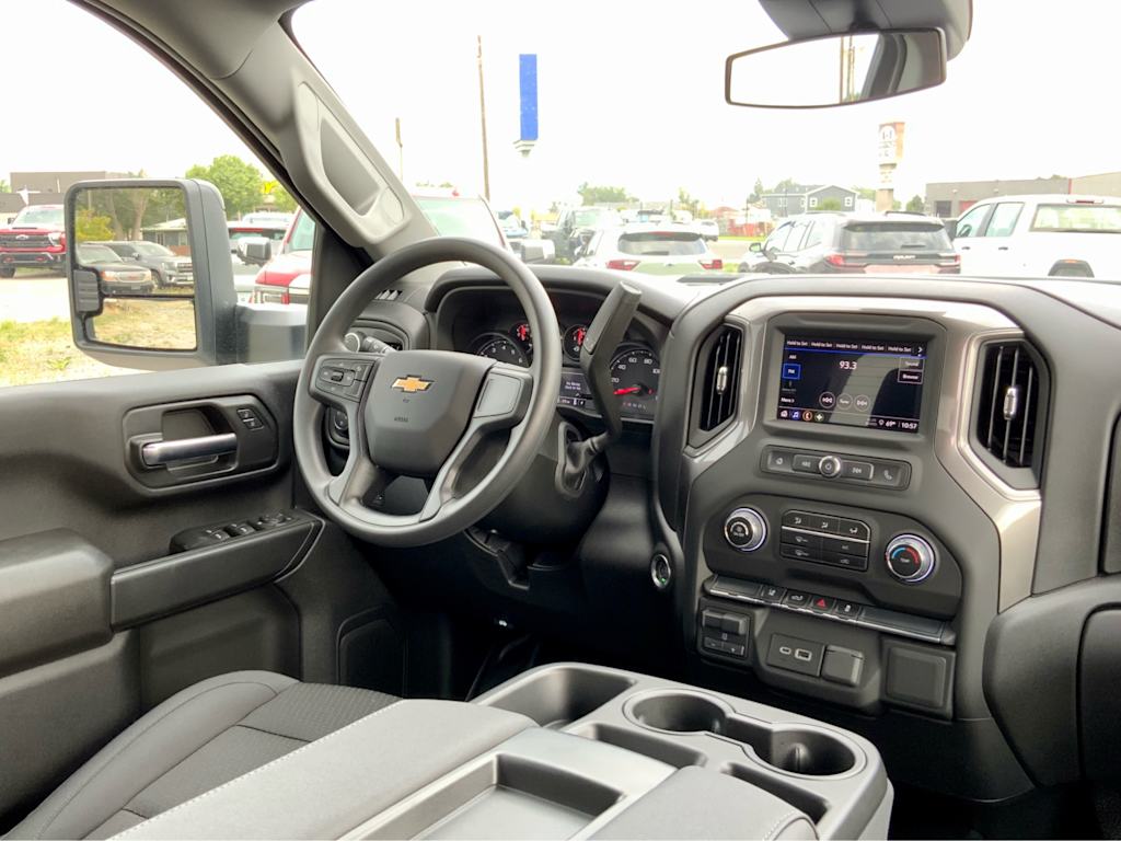 Thumbnail: 2025 Chevrolet Silverado 3500 - 42