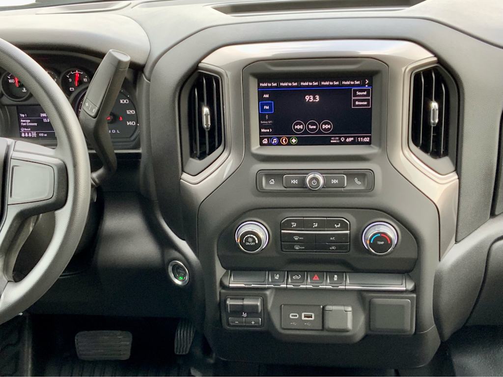 Thumbnail: 2025 Chevrolet Silverado 3500 - 15