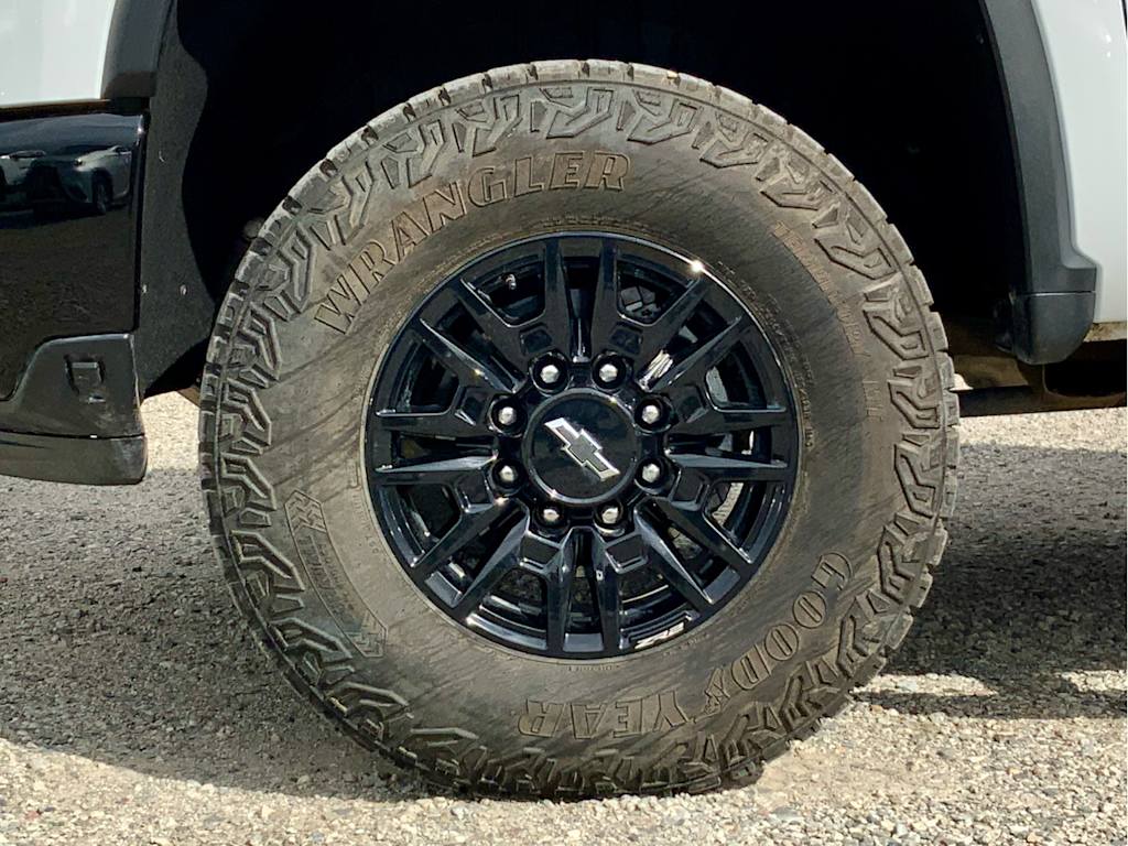 Thumbnail: 2026 Chevrolet Silverado 2500 - 27