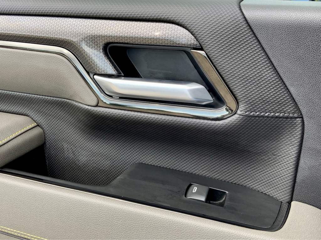 Thumbnail: 2026 Chevrolet Silverado 2500 - 43