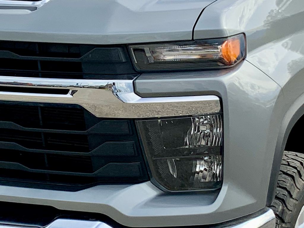 Thumbnail: 2024 Chevrolet Silverado 2500 - 23