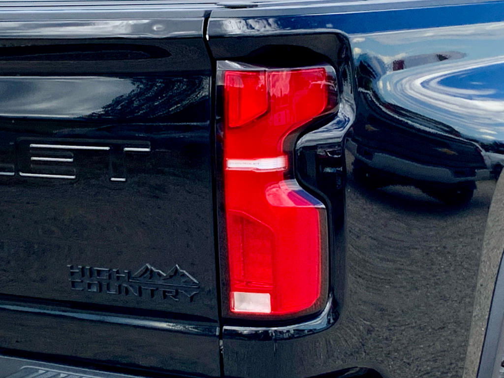 Thumbnail: 2024 Chevrolet Silverado 2500 - 25