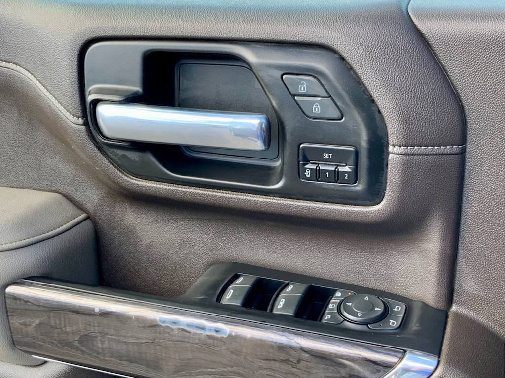 Thumbnail: 2023 Chevrolet Silverado 3500 - 37