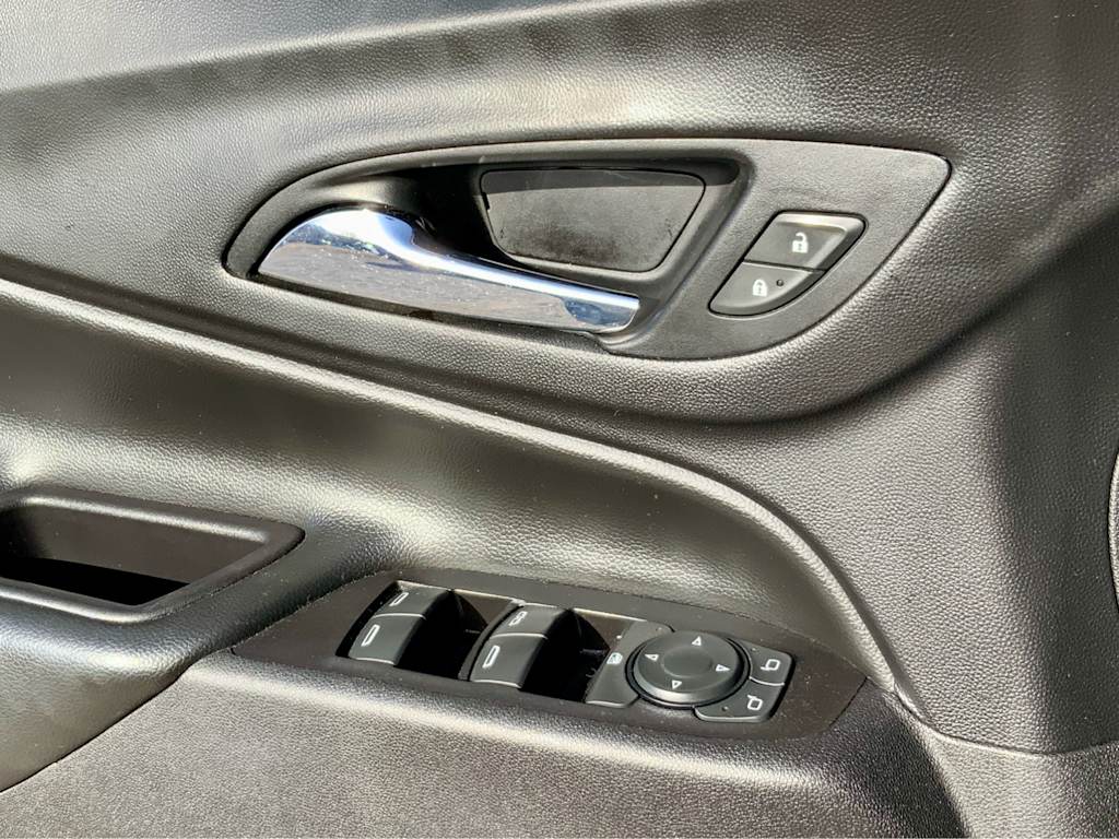 Thumbnail: 2020 Chevrolet Equinox - 46