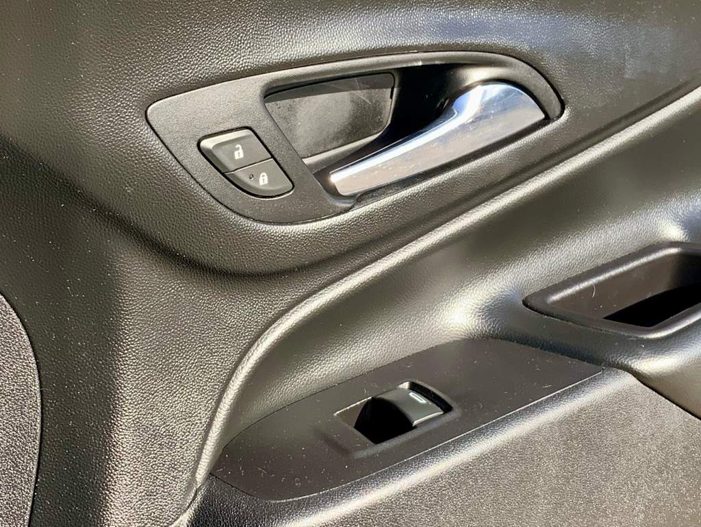 Thumbnail: 2020 Chevrolet Equinox - 47