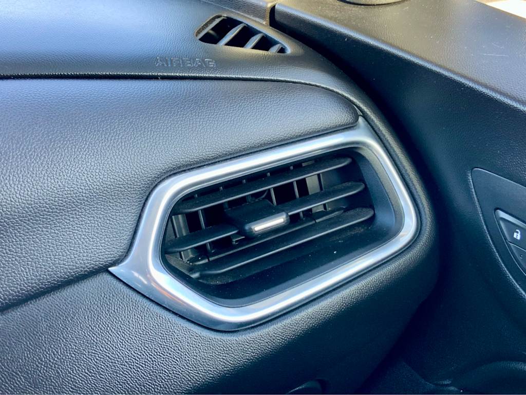 Thumbnail: 2020 Chevrolet Equinox - 44