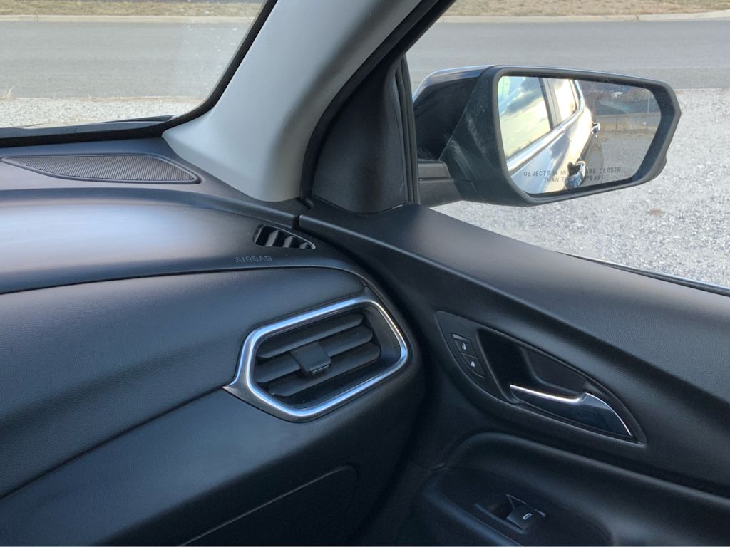 2021 Chevrolet Equinox LT 32