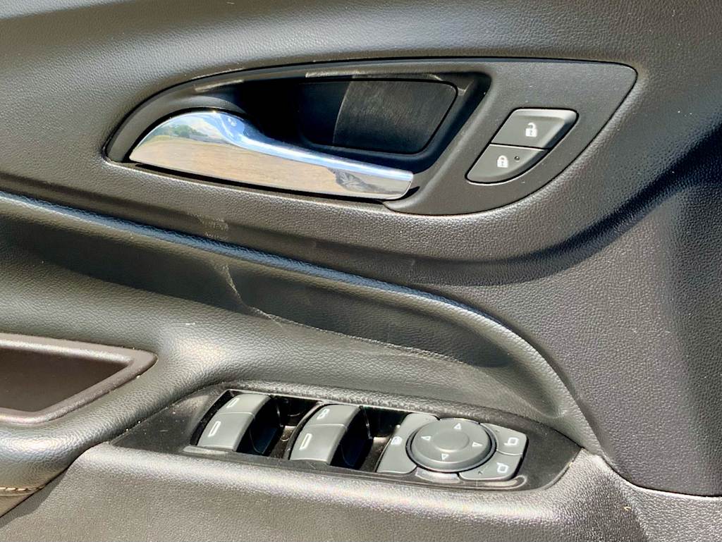 Thumbnail: 2022 Chevrolet Equinox - 35