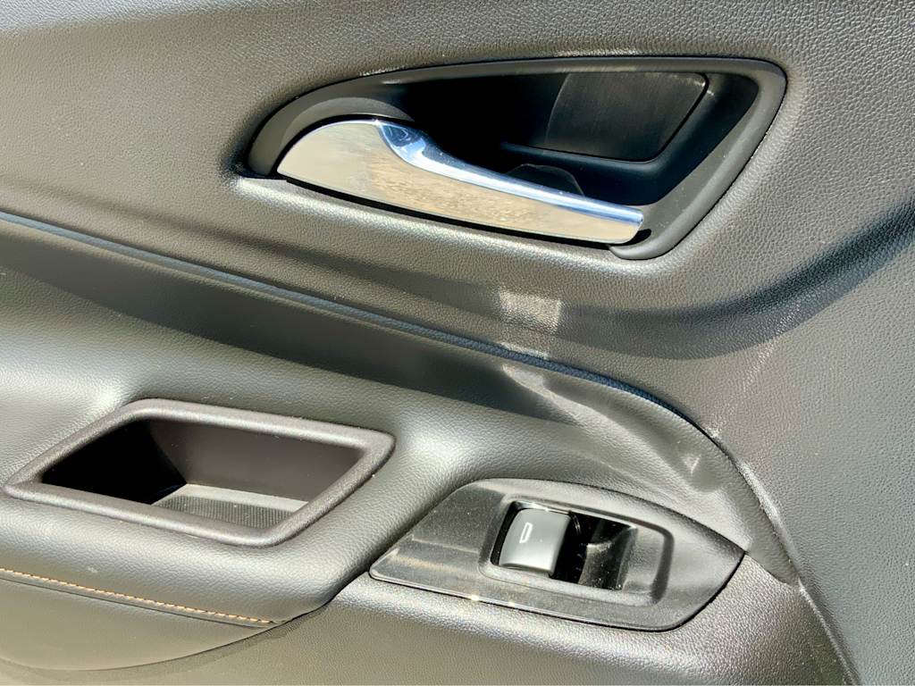 Thumbnail: 2022 Chevrolet Equinox - 37