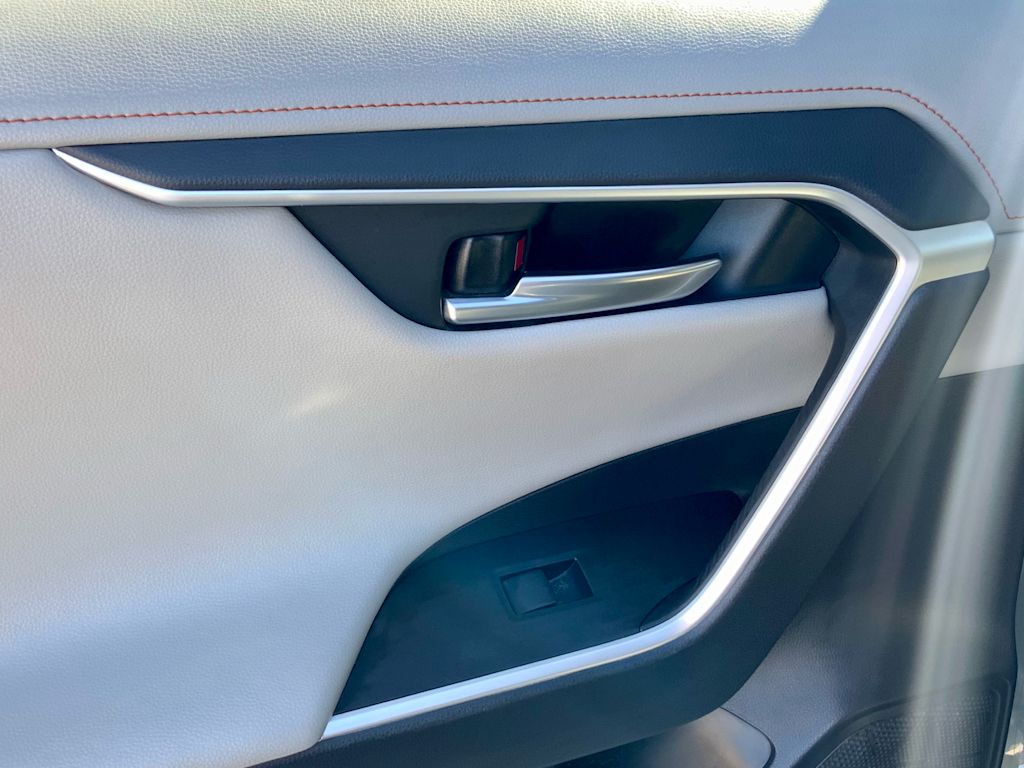 Thumbnail: 2019 Toyota RAV4 - 46