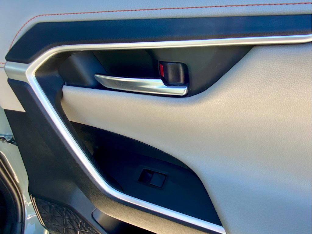 Thumbnail: 2019 Toyota RAV4 - 47