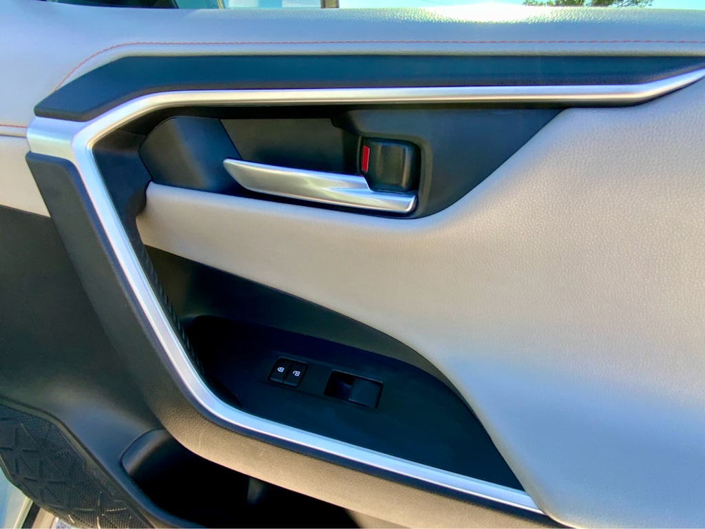 Thumbnail: 2019 Toyota RAV4 - 48