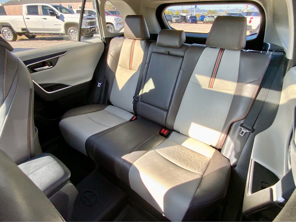 Thumbnail: 2019 Toyota RAV4 - 31