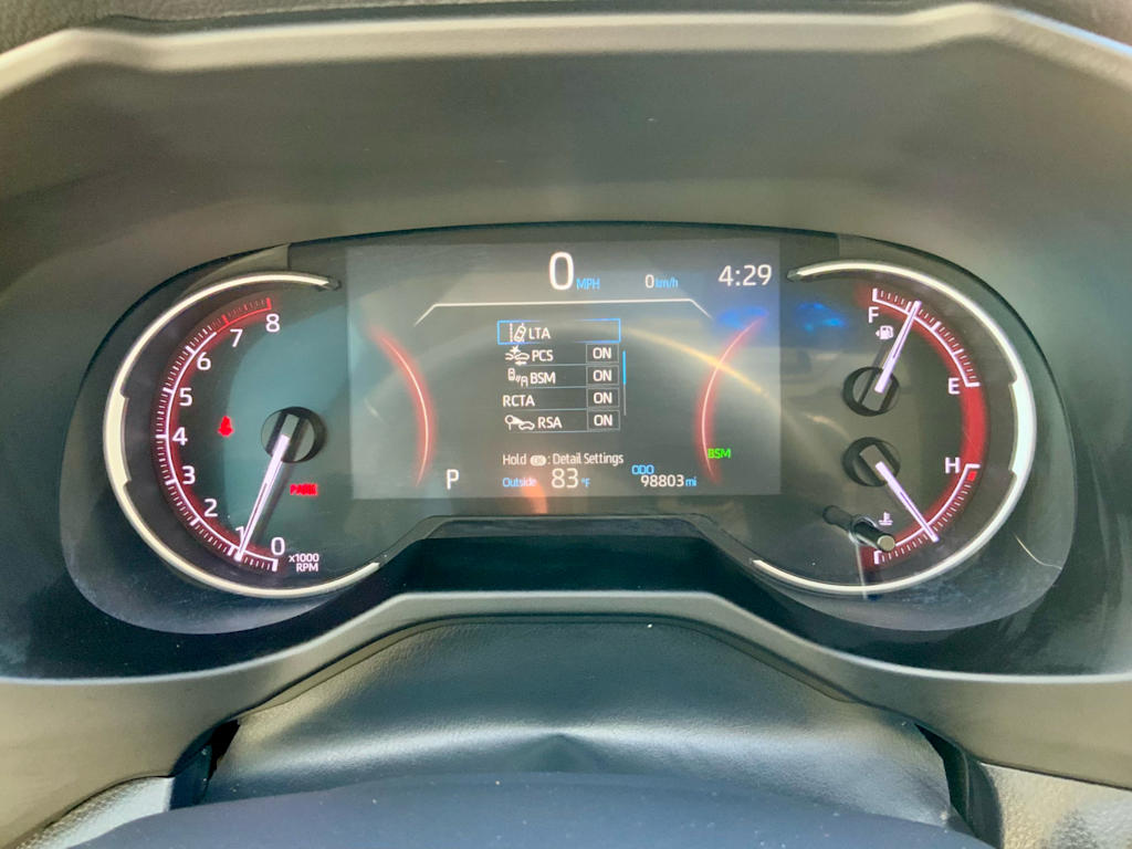 Thumbnail: 2019 Toyota RAV4 - 17