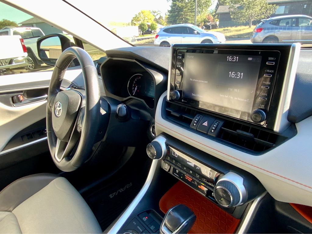 Thumbnail: 2019 Toyota RAV4 - 38