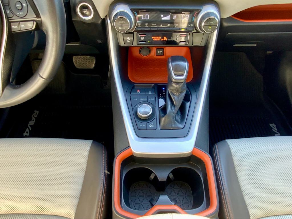 Thumbnail: 2019 Toyota RAV4 - 16