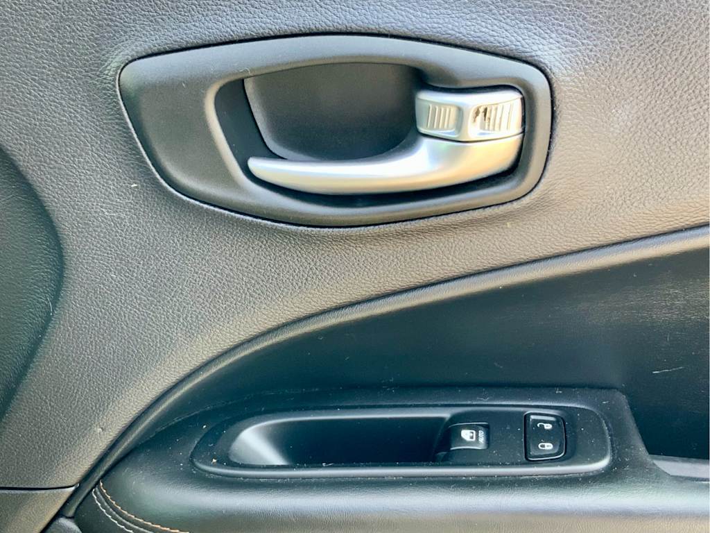Thumbnail: 2018 Jeep Compass - 50