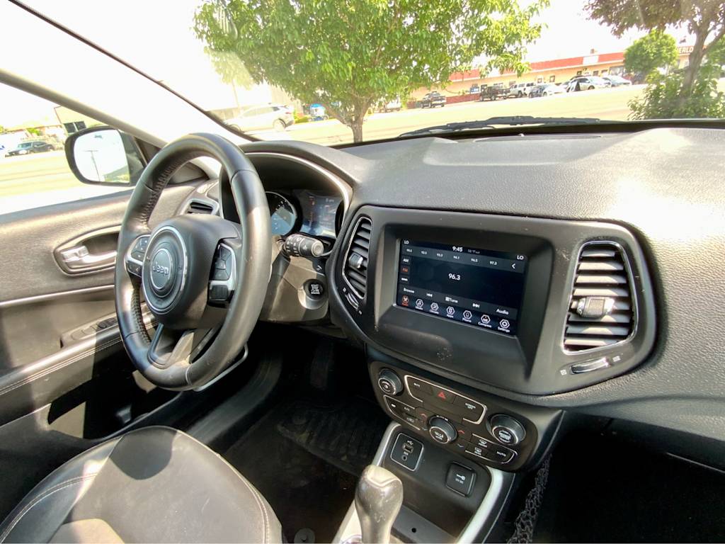 Thumbnail: 2018 Jeep Compass - 42