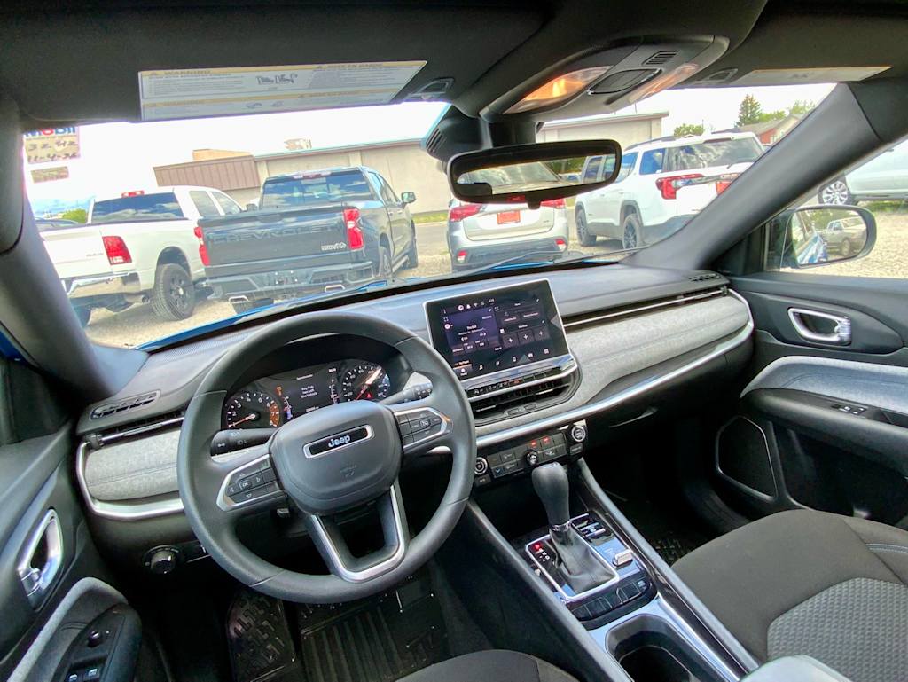 Thumbnail: 2024 Jeep Compass - 9