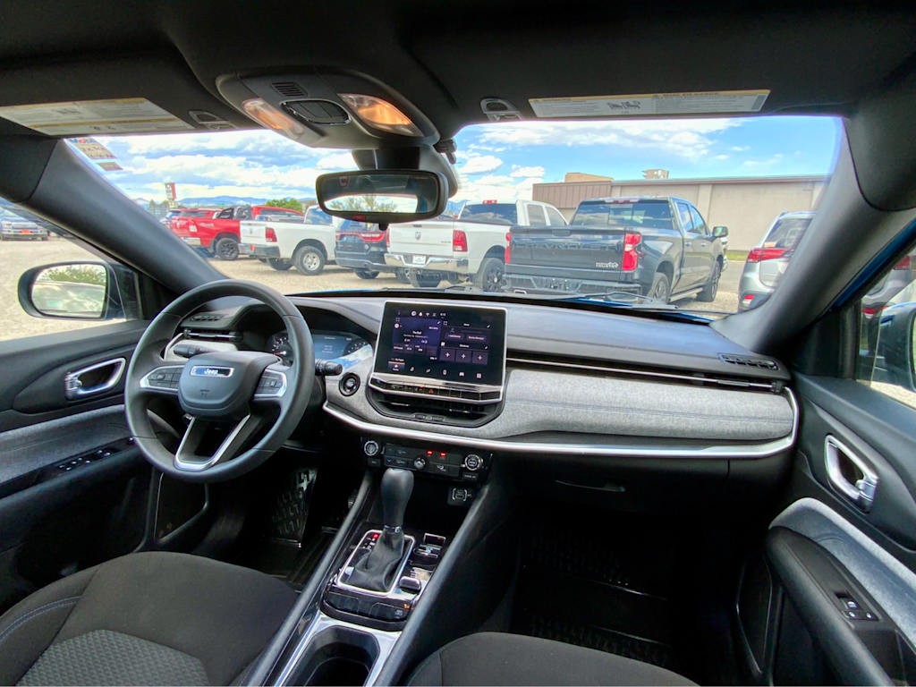 Thumbnail: 2024 Jeep Compass - 14