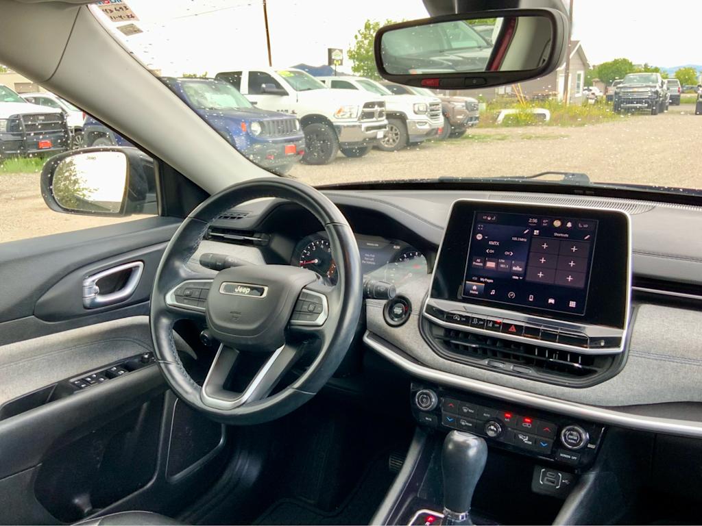 Thumbnail: 2022 Jeep Compass - 33