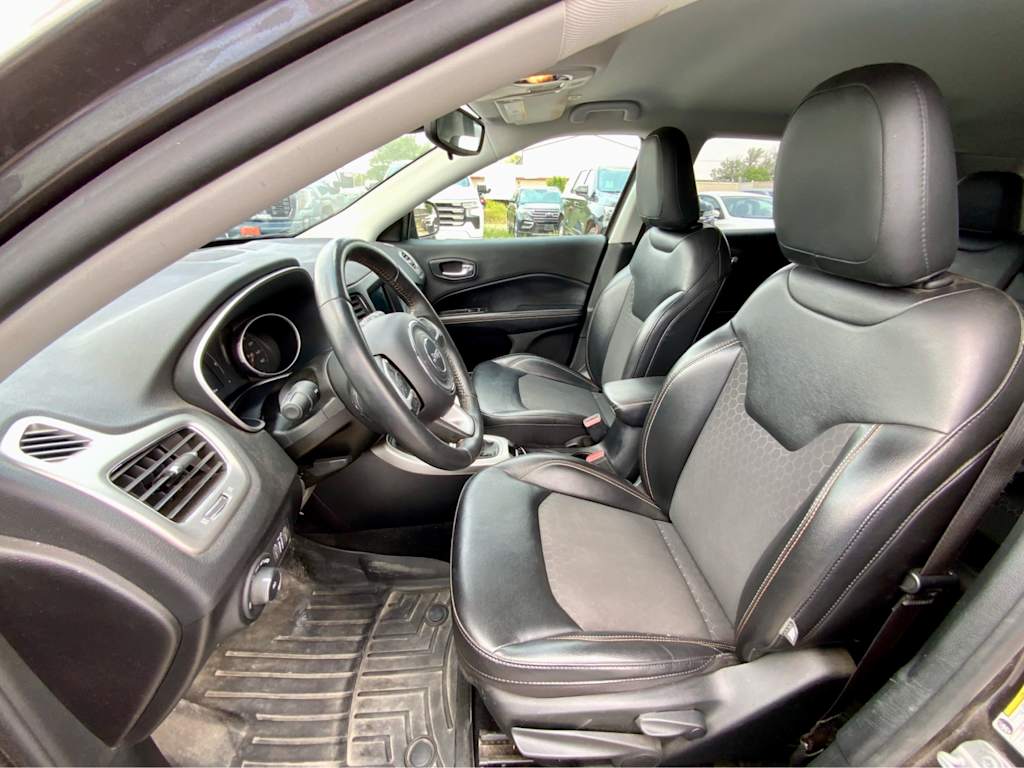 Thumbnail: 2019 Jeep Compass - 10