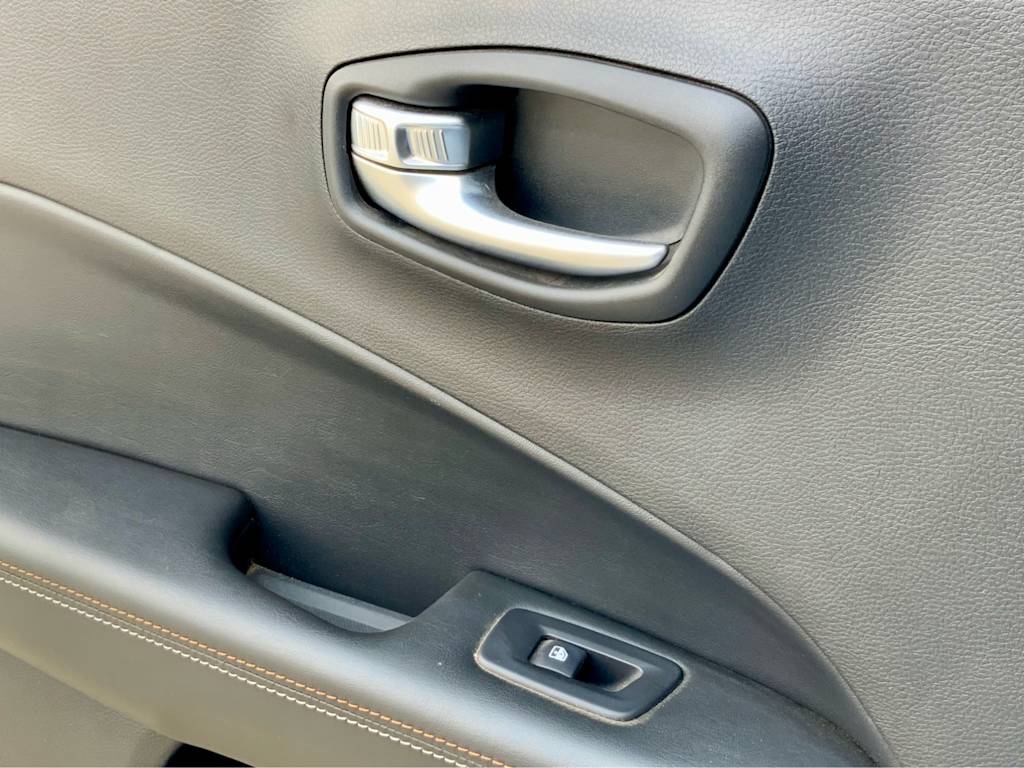 Thumbnail: 2019 Jeep Compass - 34