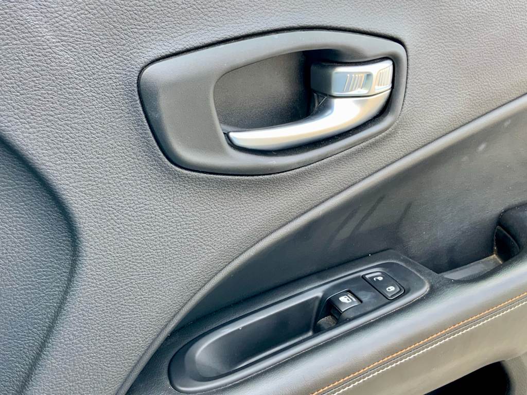 Thumbnail: 2019 Jeep Compass - 32