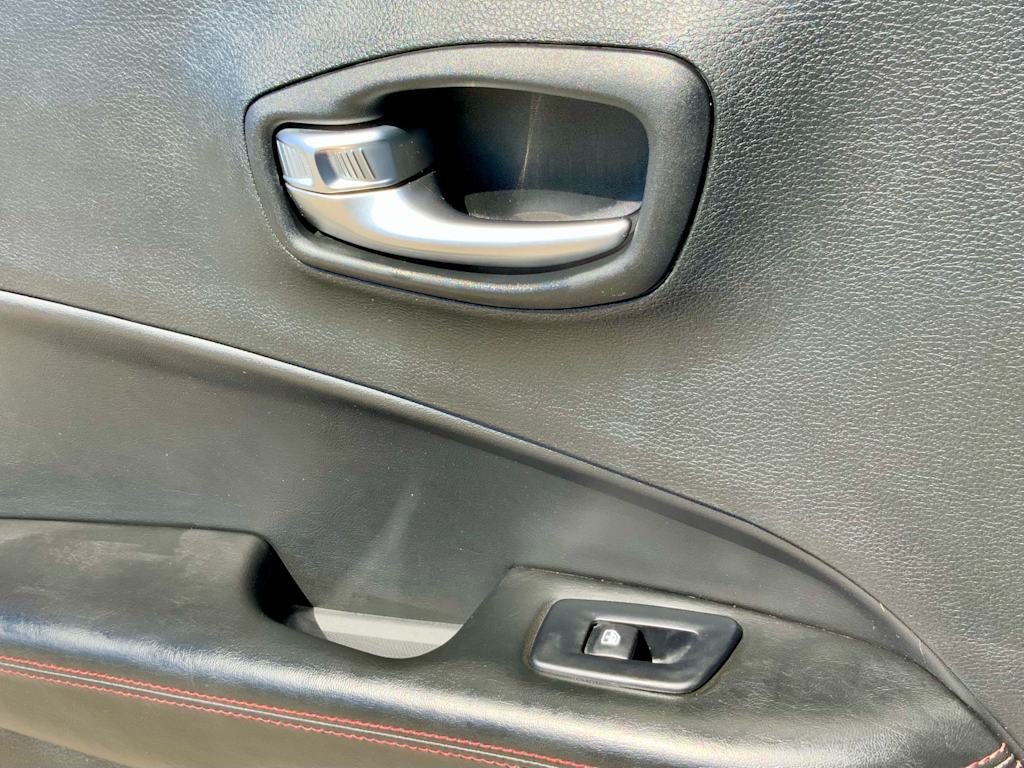 Thumbnail: 2018 Jeep Compass - 56