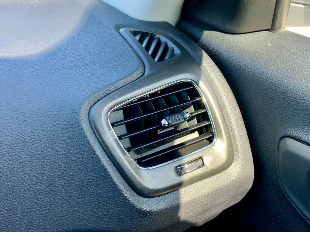 Thumbnail: 2018 Jeep Compass - 52